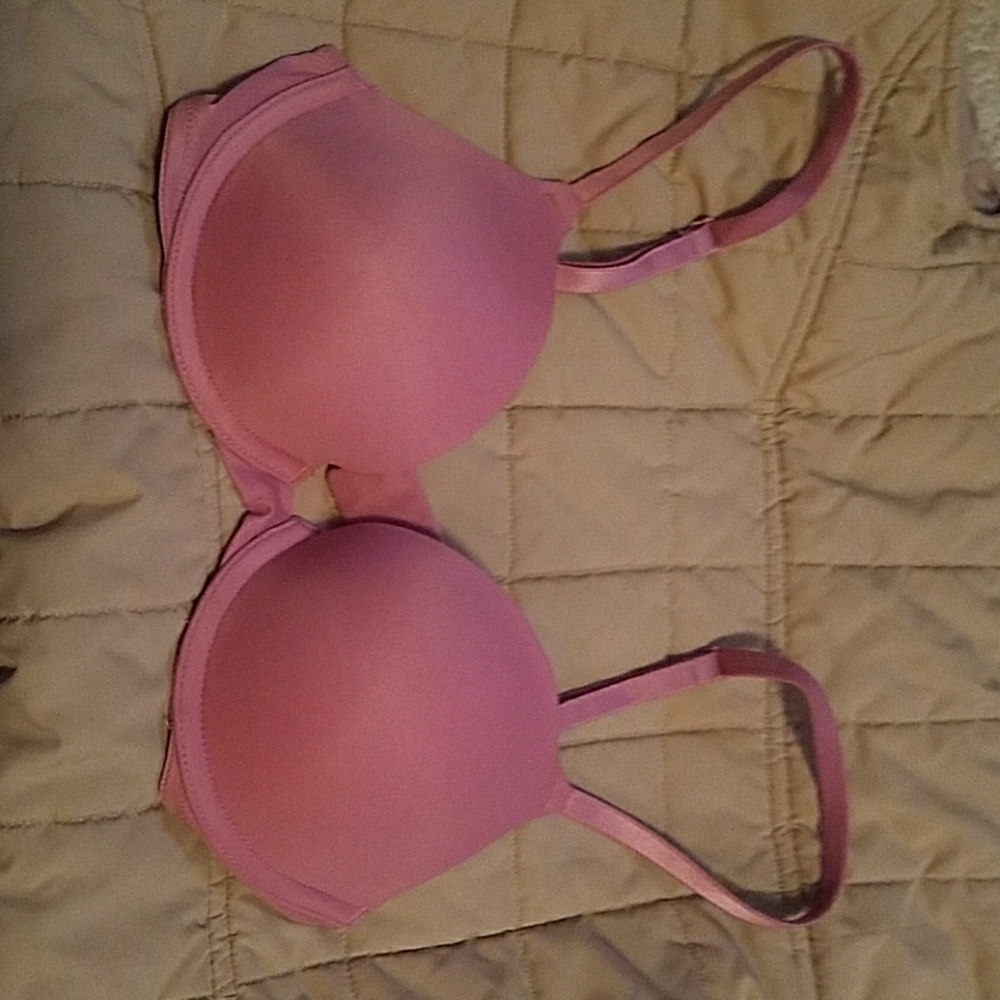 VS Pink bra
